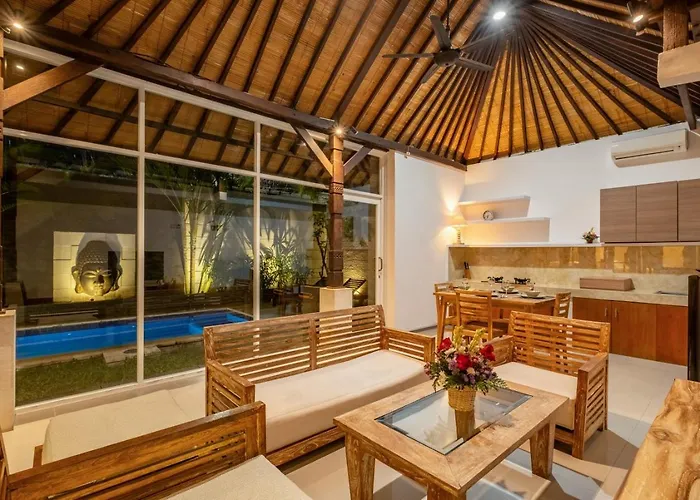 Villa Family With Private Pool And Enclosed Livingroom In *